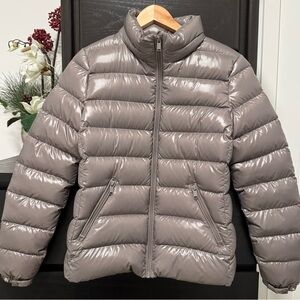 Babaton Aritzia “Hudson” shiny puffer size small